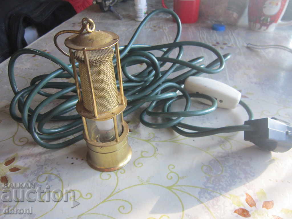 Доставка на Старина подвижна бронзова лампа фенер
