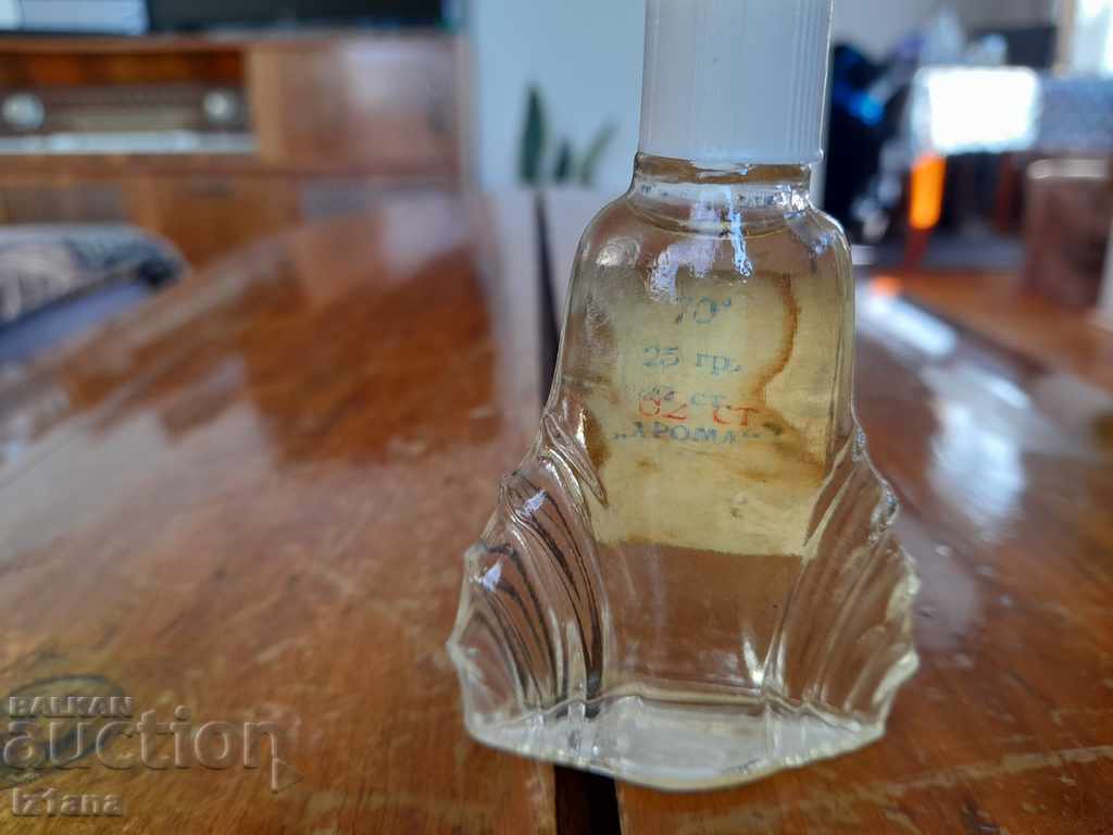 Delivery of Old Cologne Lily of the Valley Delivery of Old Cologne Lily of the Valley