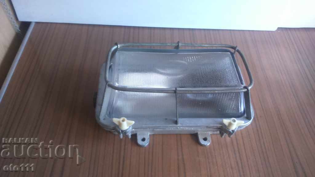 INDUSTRIAL EXPLOSION-PROOF LAMP - LANTERN - 6 INDUSTRIAL EXPLOSION-PROOF LAMP - LANTERN - 6