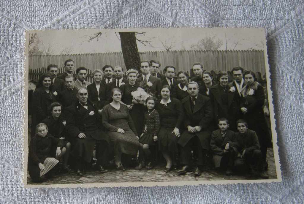 SVISHTOV WEDDING 1940 PHOTO