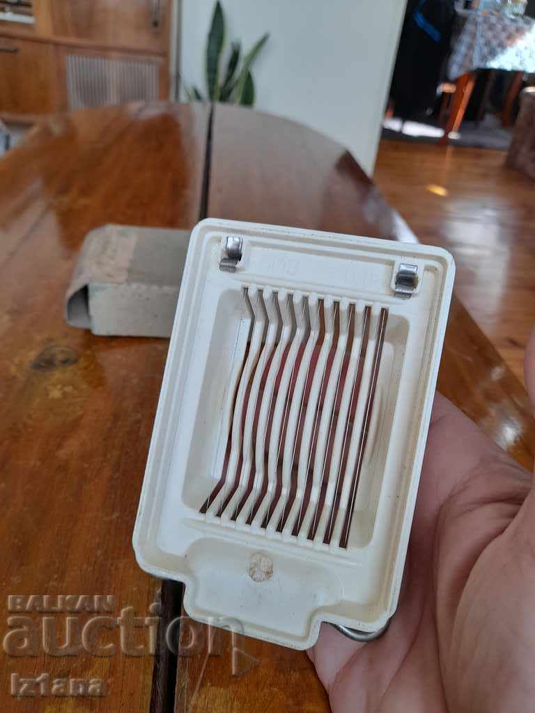 Old device for cutting eggs, egg slicer - 5