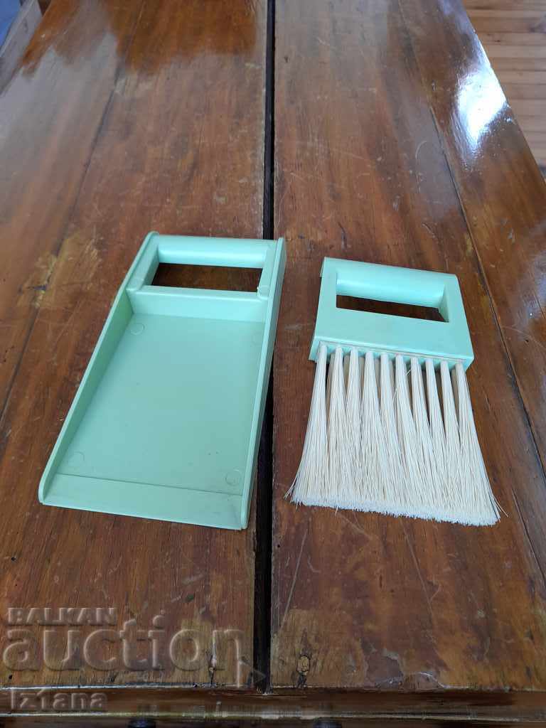 Delivery of Dustpan and Brush Set Delivery of Dustpan and Brush Set