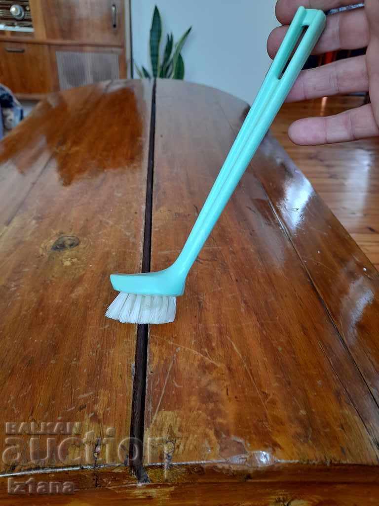 Old kitchen brush - 5 Old kitchen brush - 5