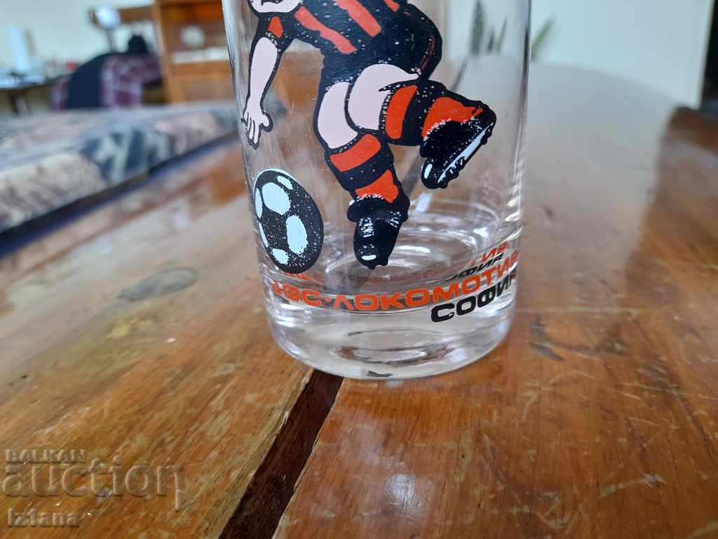 Παλιό κύπελλο ΔΦΣ Λοκομοτίβ Σόφιας με τιμή 18.00 BGN | € 9.20 Παλιό κύπελλο ΔΦΣ Λοκομοτίβ Σόφιας με τιμή 18.00 BGN | € 9.20