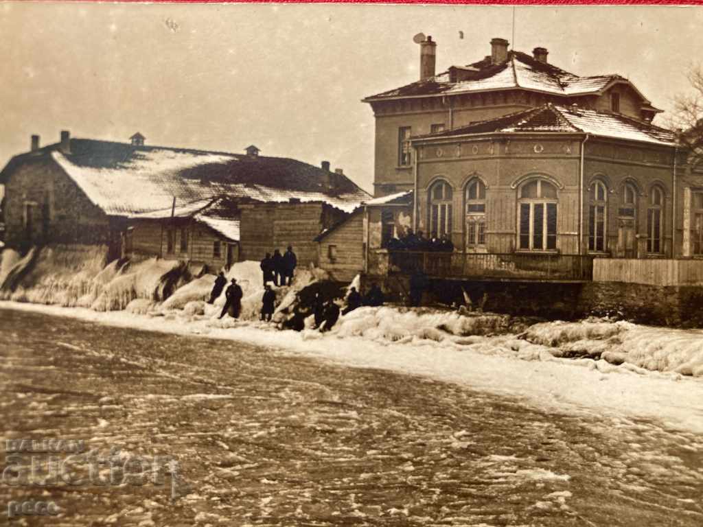 Auction Anhialo Frozen Sea photo Kalachev Auction Anhialo Frozen Sea photo Kalachev