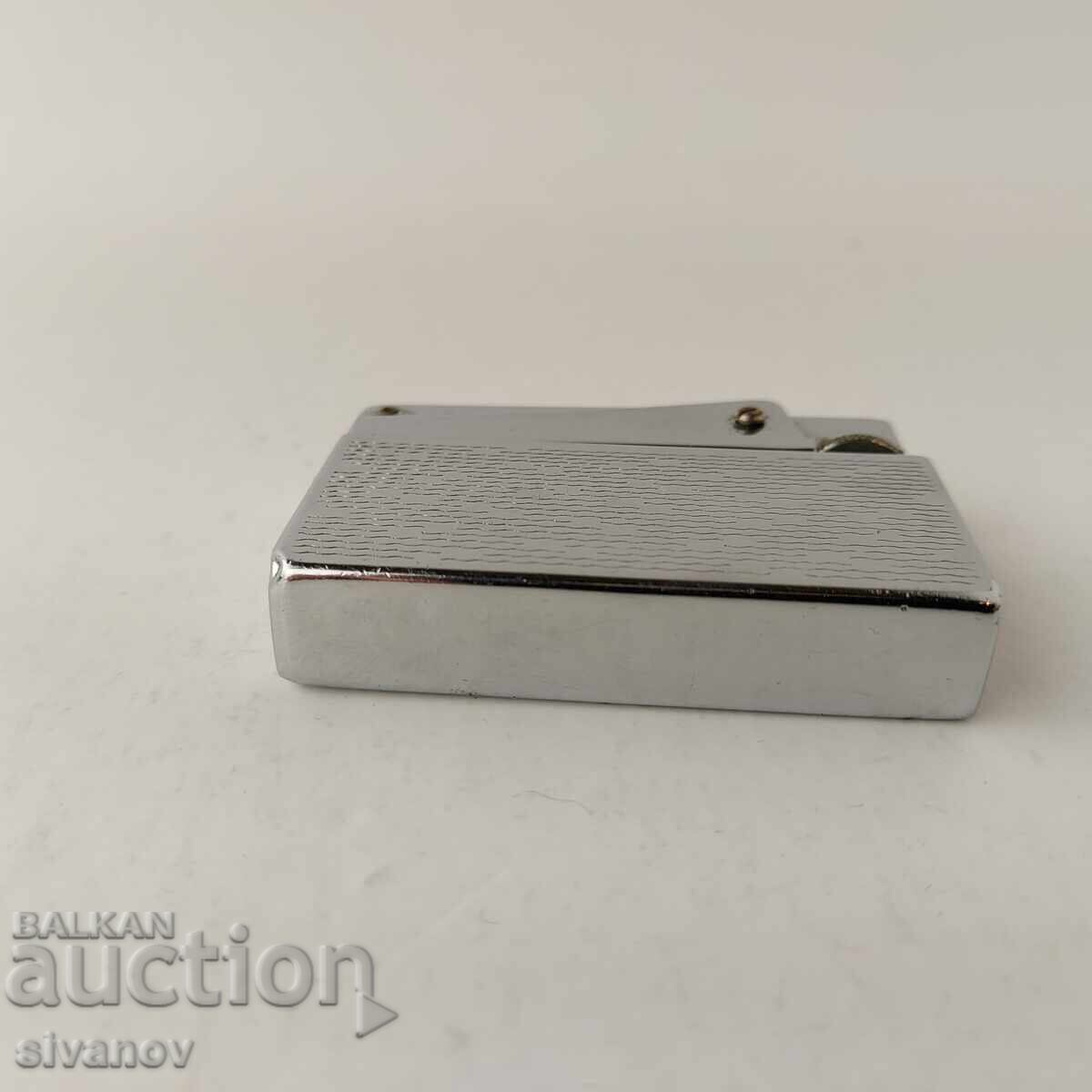 Livrarea Interesantă brichetă metalică veche B0120 Livrarea Interesantă brichetă metalică veche B0120