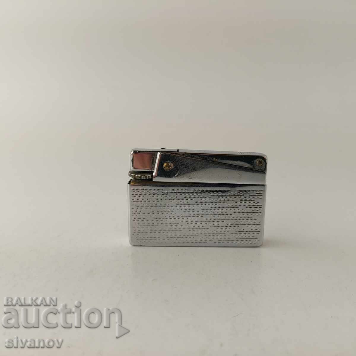 Interesting Old Metal Lighter B0120