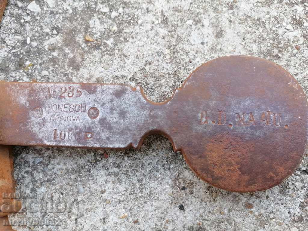 Romanian scale with mace scale wrought iron palanza - 6