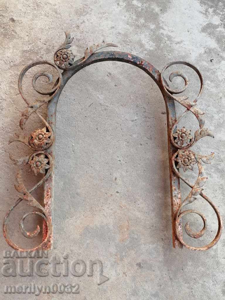 Old Figured Arch Arch Wrought Iron