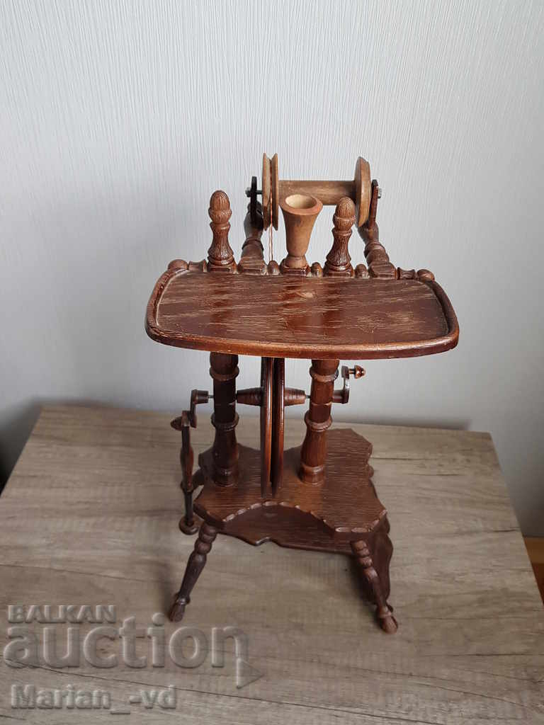 Souvenir model of a chakra made of plastic and wood - 7 Souvenir model of a chakra made of plastic and wood - 7