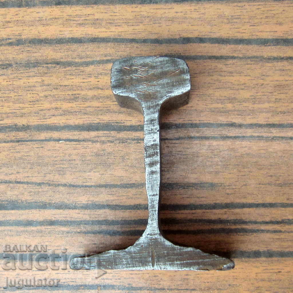 old jeweller's watchmaker's small anvil - 5 old jeweller's watchmaker's small anvil - 5