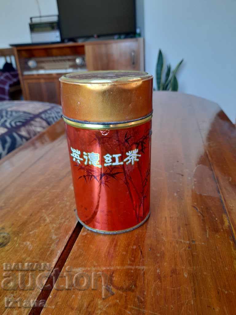 Licitație Cutie veche de ceai negru