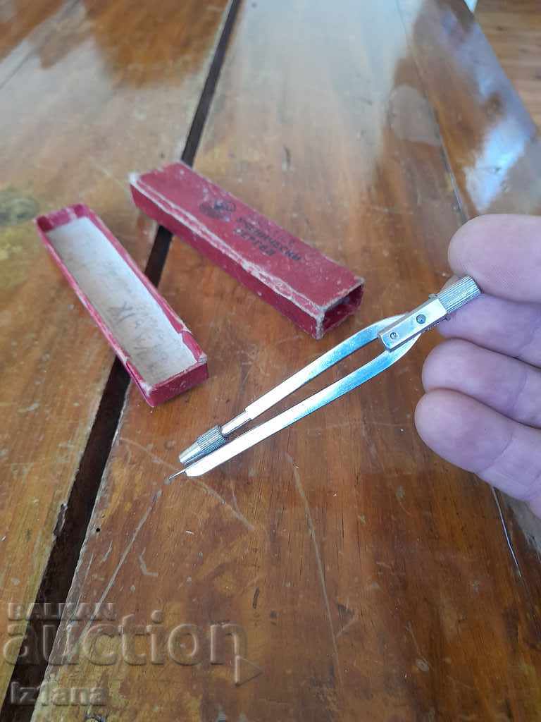 Old compass Uchtechprom - 5 Old compass Uchtechprom - 5