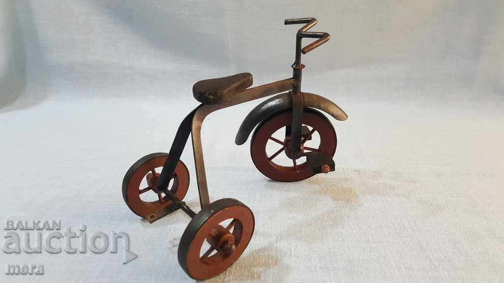 Auction Antique toy wheel Auction Antique toy wheel