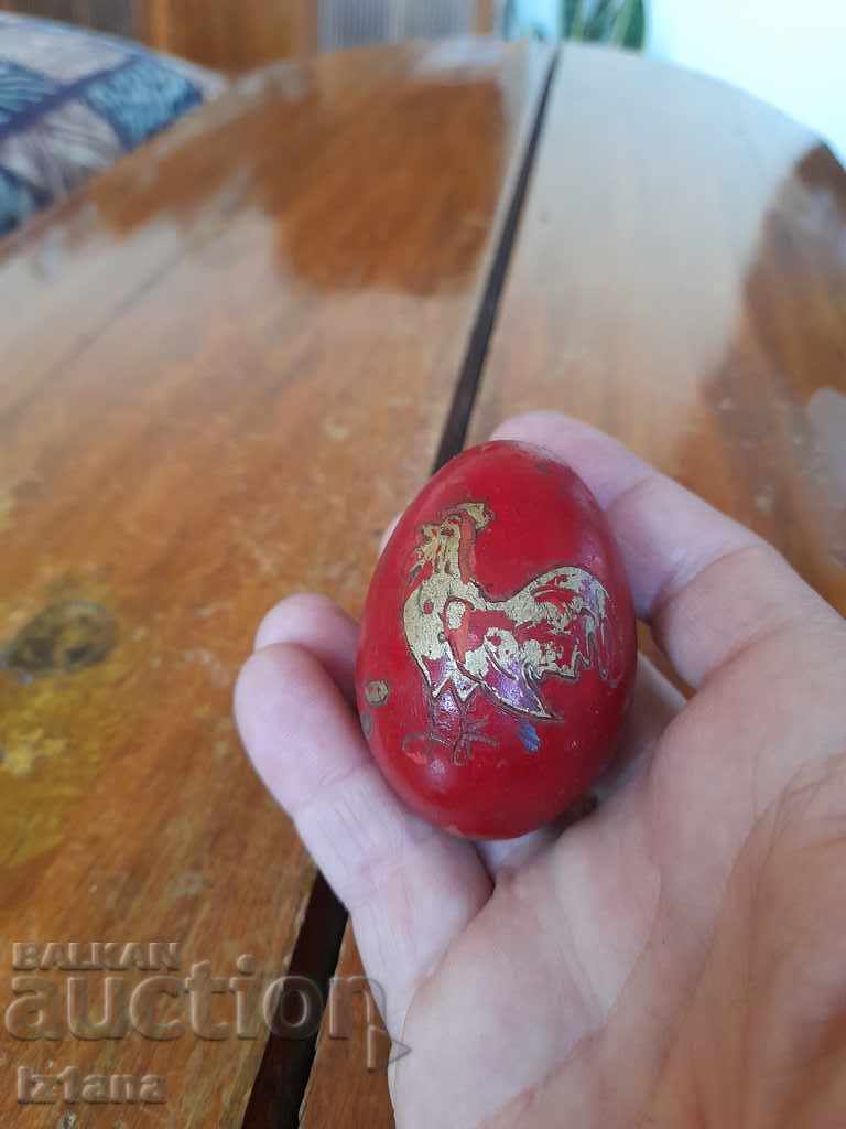 Old wooden egg with price 10.00 BGN | € 5.11 Old wooden egg with price 10.00 BGN | € 5.11