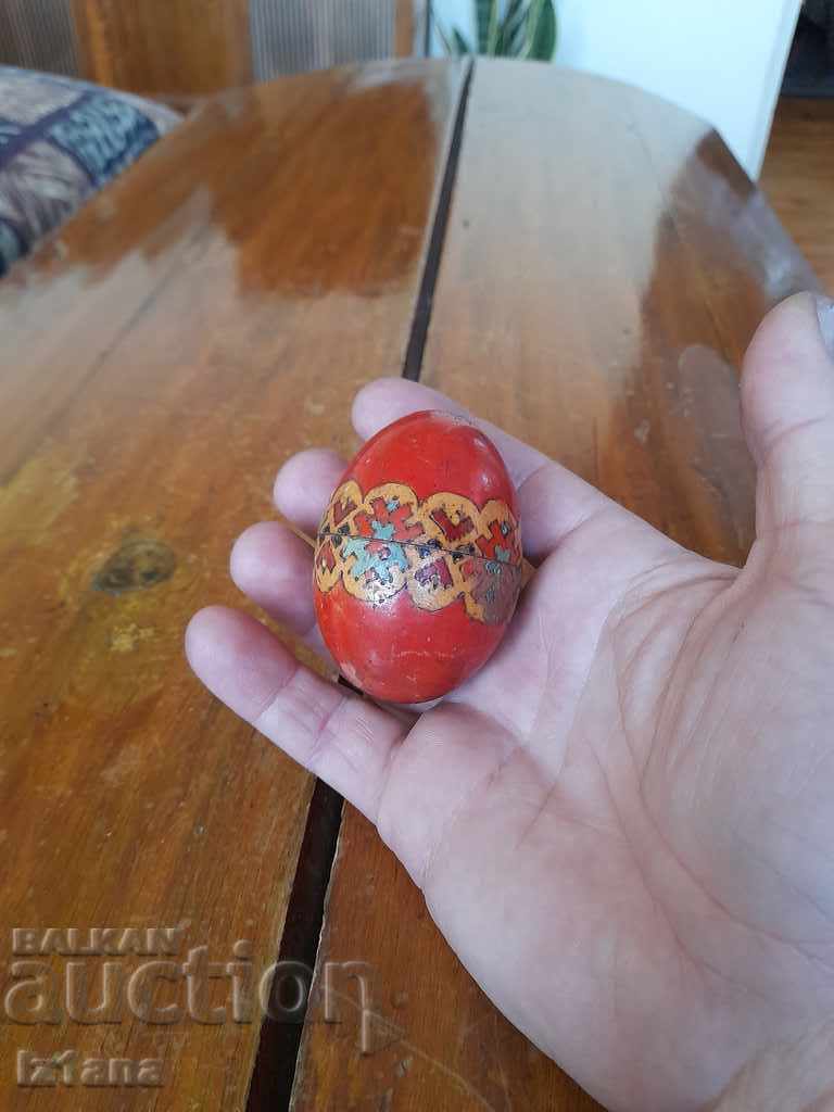 Old wooden egg with price 10.00 BGN | € 5.11 Old wooden egg with price 10.00 BGN | € 5.11
