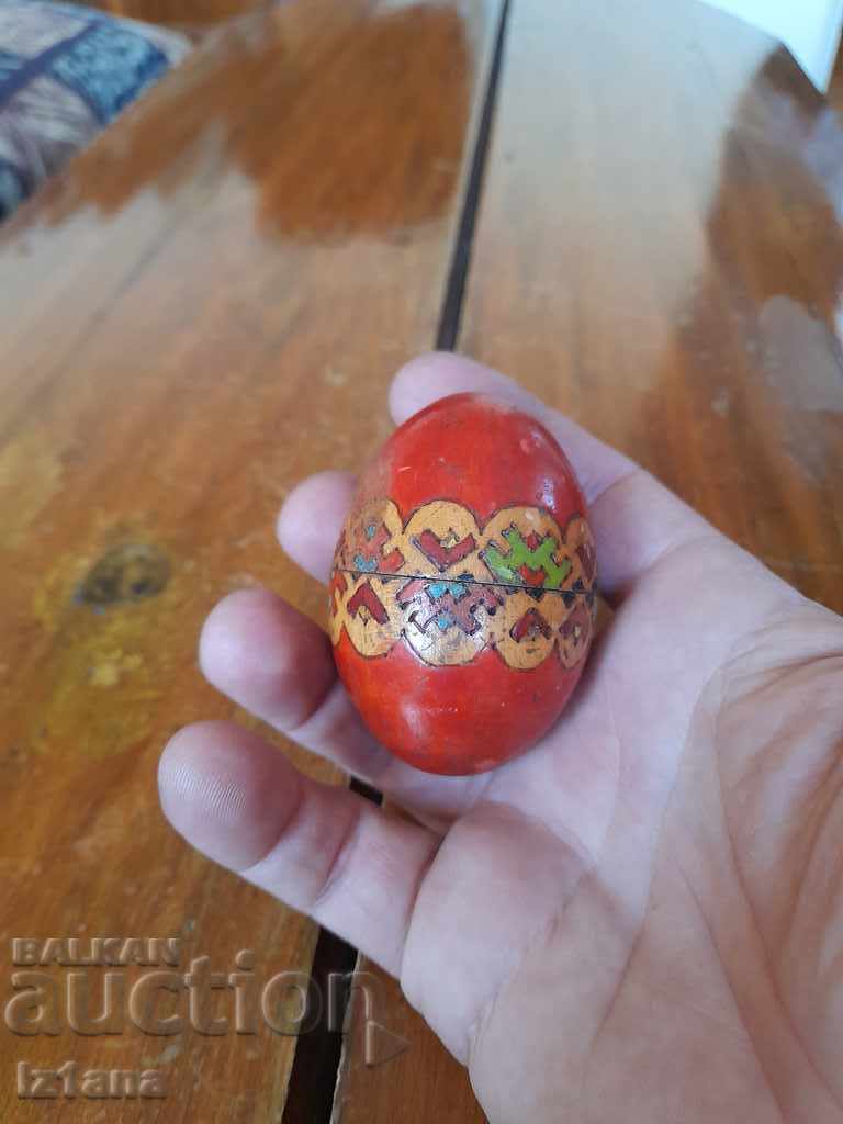Auction Old wooden egg Auction Old wooden egg