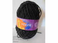 Black Hungarian yarn VENUSZ, 50 grams