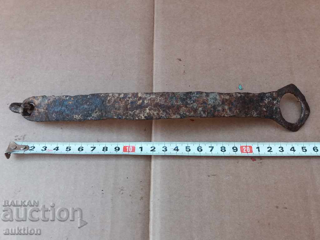 OLD MASSIVE FORGED LOCK - CRANE with price 2.99 BGN | € 1.53