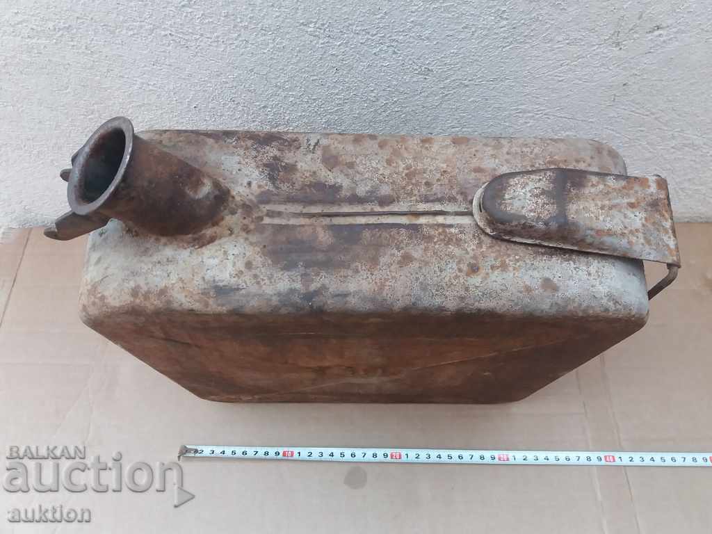 Auction OLD MILITARY FUEL TUBE 10 LITERS Auction OLD MILITARY FUEL TUBE 10 LITERS