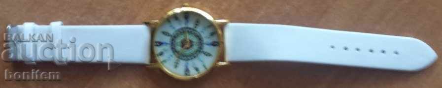 Часовник дамски с цена 6.00 лв. | € 3.07 Часовник дамски с цена 6.00 лв. | € 3.07