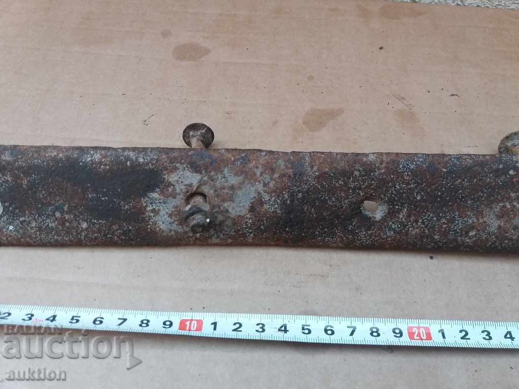 Delivery of OLD MASSIVE LOCK FOR THE GATE - CRANE