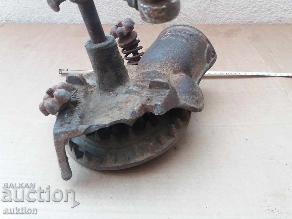 Delivery of OLD WORKING CORN CUTTER, CORN Delivery of OLD WORKING CORN CUTTER, CORN