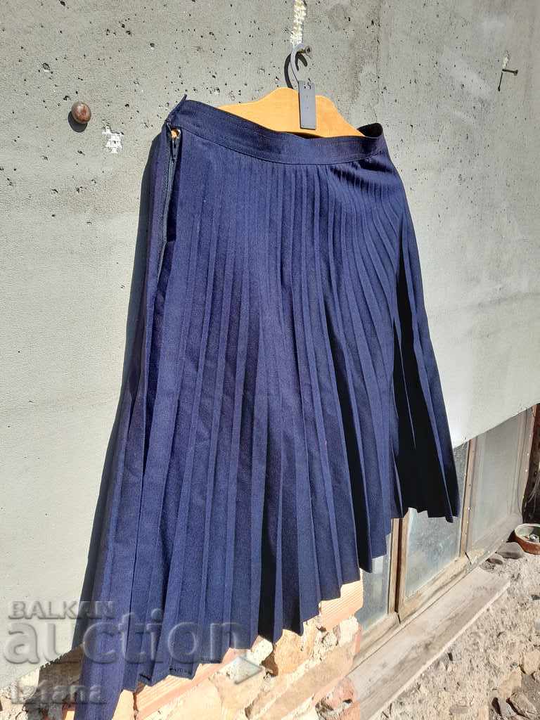 Old pleated skirt with price 20.00 BGN | € 10.23 Old pleated skirt with price 20.00 BGN | € 10.23