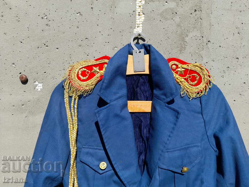 Old children's military jacket with price 55.00 BGN | € 28.12 Old children's military jacket with price 55.00 BGN | € 28.12