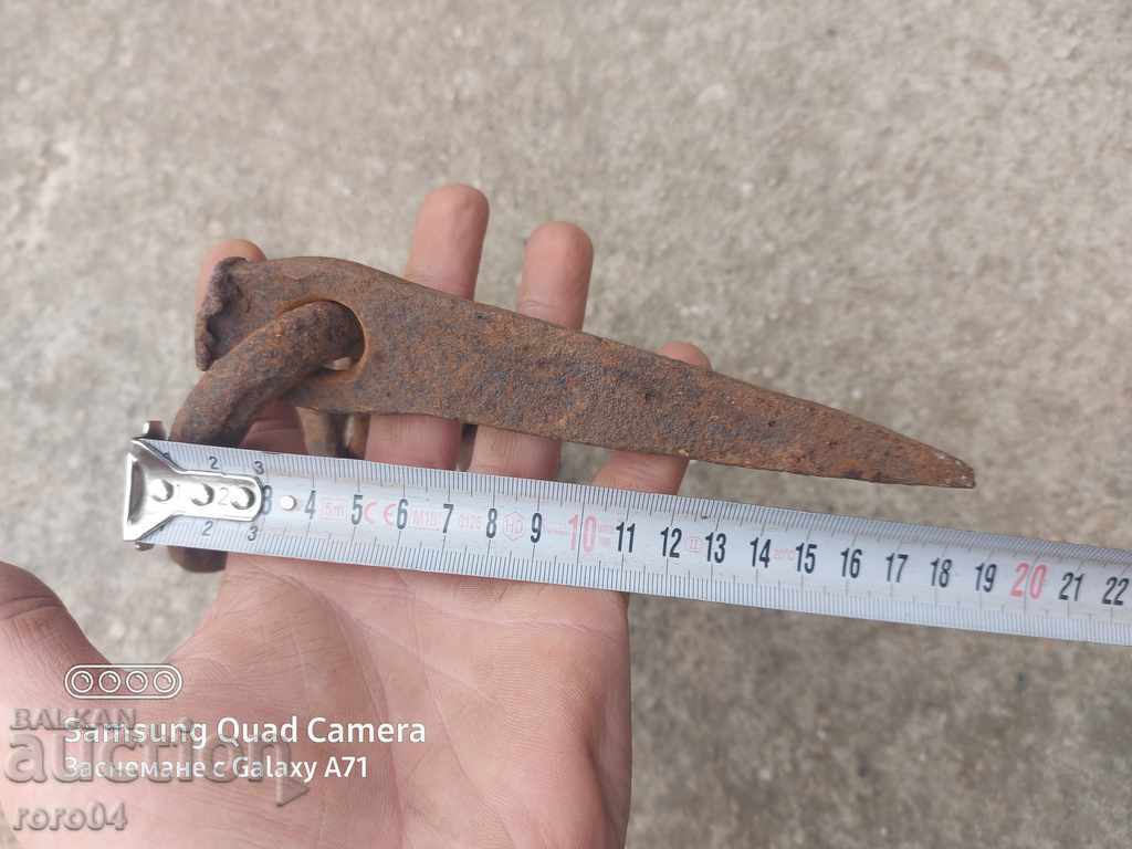 PANĂ FORJATĂ PENTRU CORPURI DE DESEN - 6 PANĂ FORJATĂ PENTRU CORPURI DE DESEN - 6