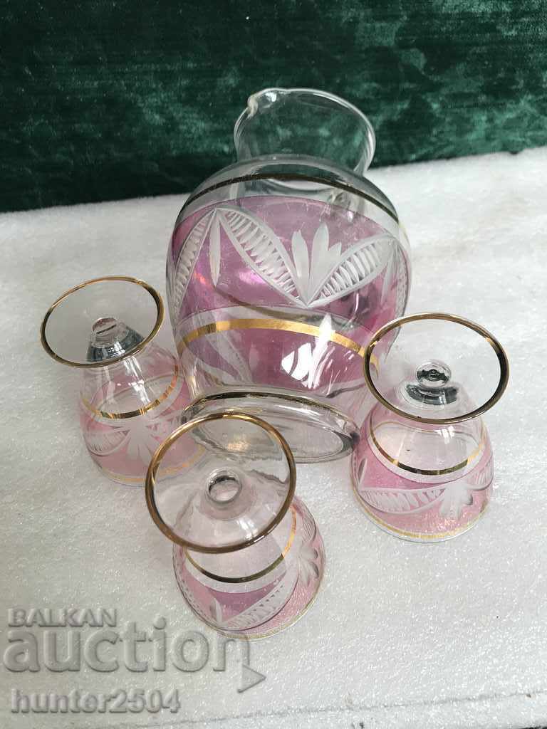 Jug and cups 3 pcs pink engraved glass with price 19.95 BGN | € 10.20 Jug and cups 3 pcs pink engraved glass with price 19.95 BGN | € 10.20