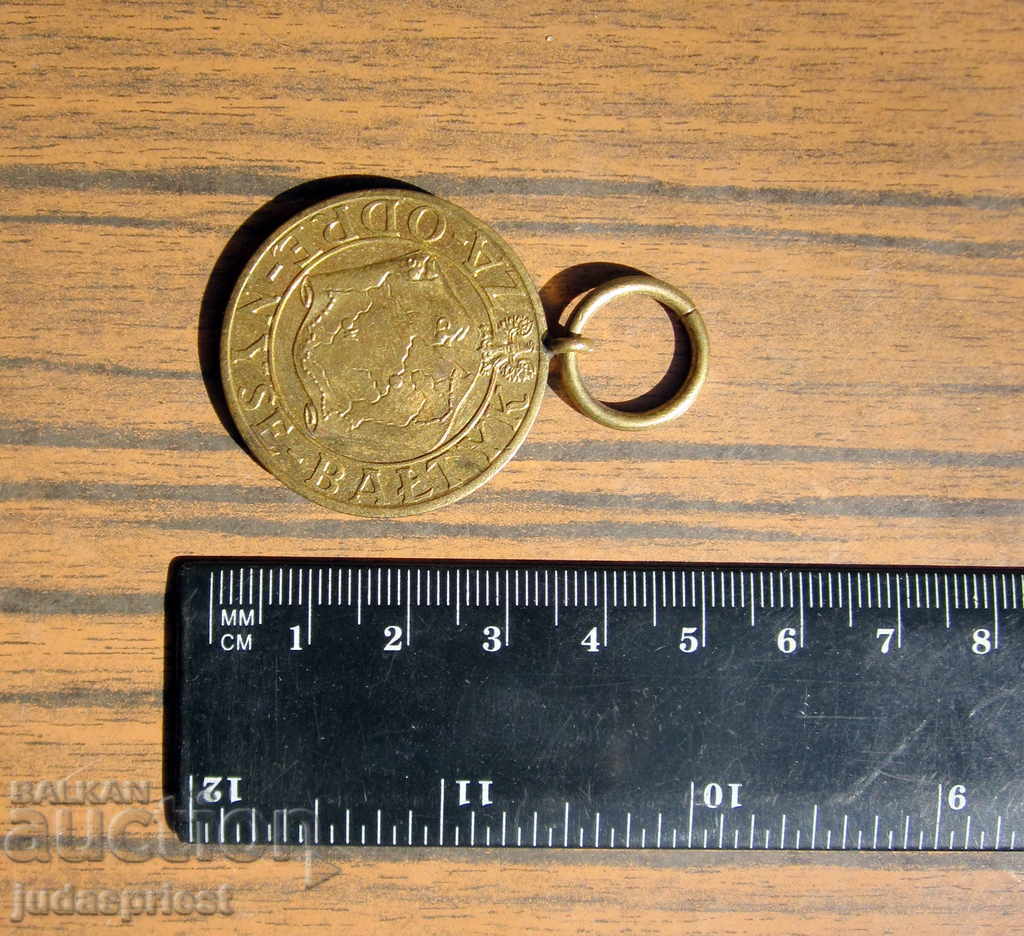 Delivery of WWII World War II Polish military medal 1945