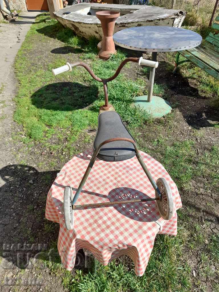 Livrarea Bicicleta veche, bicicletă tricicletă Livrarea Bicicleta veche, bicicletă tricicletă