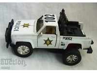 Modelul căruciorului jeep jucărie „Police”, remarcă
