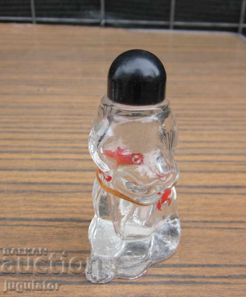 old Russian glass bottle perfume bottle dog with price 20.00 BGN | € 10.23 old Russian glass bottle perfume bottle dog with price 20.00 BGN | € 10.23