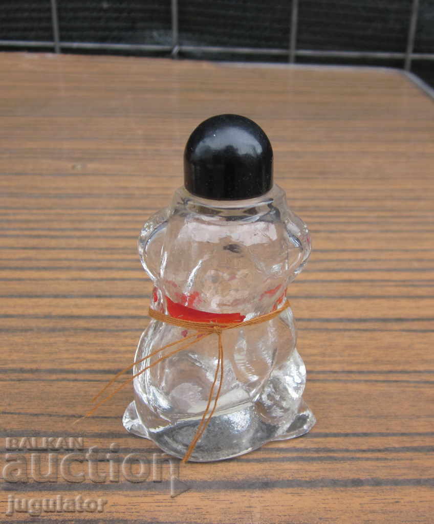 Delivery of old Russian glass bottle perfume bottle dog Delivery of old Russian glass bottle perfume bottle dog