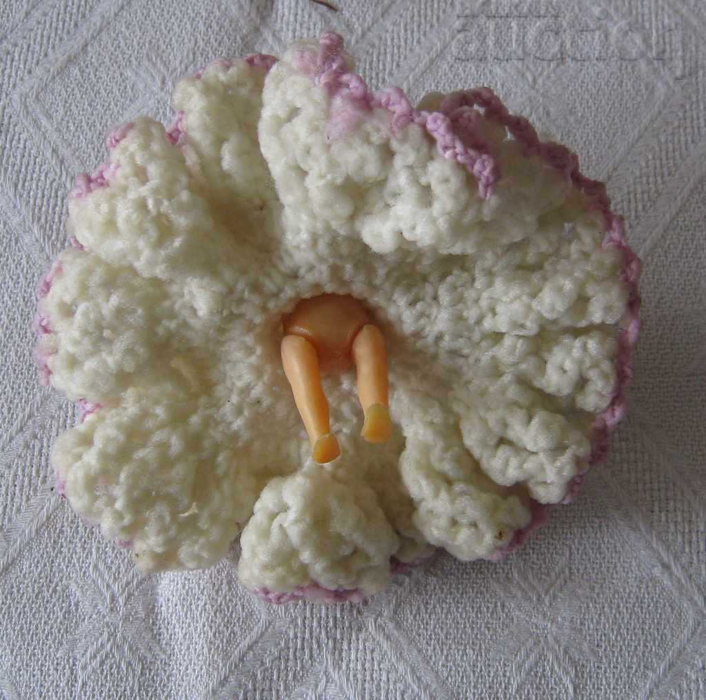 BALLERINA DOLL KNITTED CLOTHES - 6 BALLERINA DOLL KNITTED CLOTHES - 6