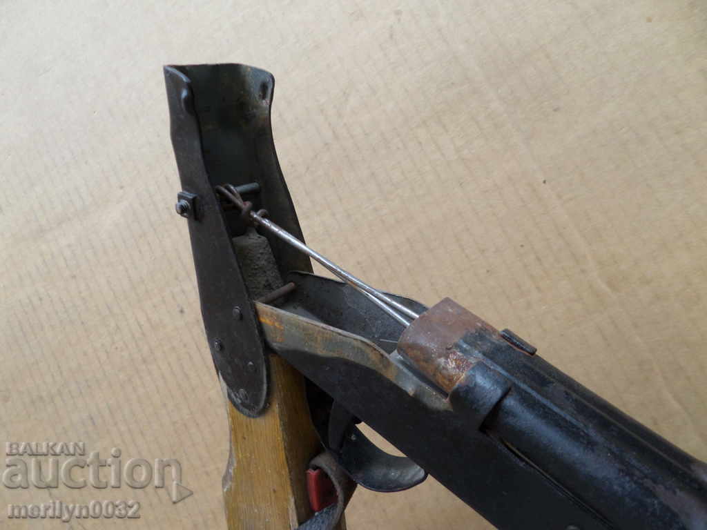 Παλιά τουφέκι καραμπίνα του '60 παιχνίδι κασσίτερου ΕΡΓΑ - 5 Παλιά τουφέκι καραμπίνα του '60 παιχνίδι κασσίτερου ΕΡΓΑ - 5