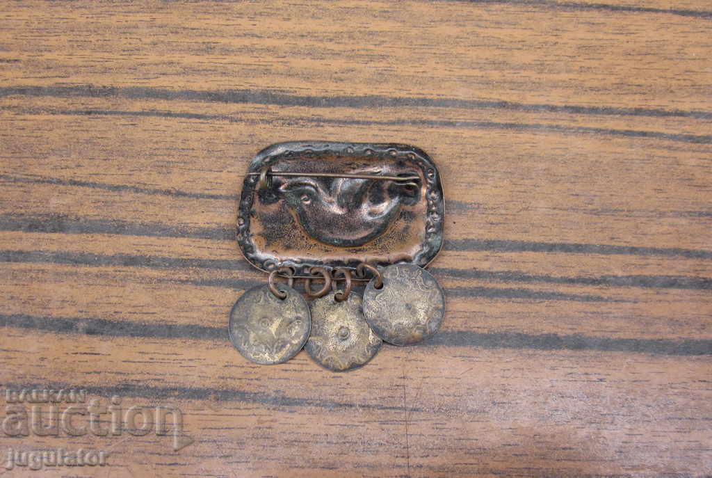 Παράδοση παλιά βουλγαρική εθνογραφική λαογραφία κοσμήματα λαμπερή καρφίτσα Παράδοση παλιά βουλγαρική εθνογραφική λαογραφία κοσμήματα λαμπερή καρφίτσα