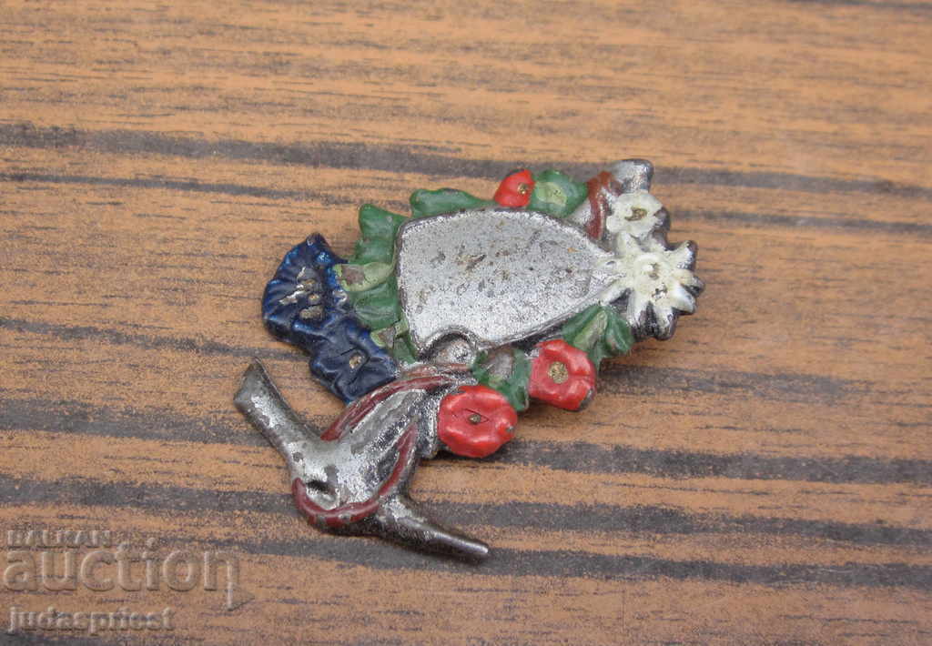 Auction German tourist badge tourist sign mountaineering Auction German tourist badge tourist sign mountaineering