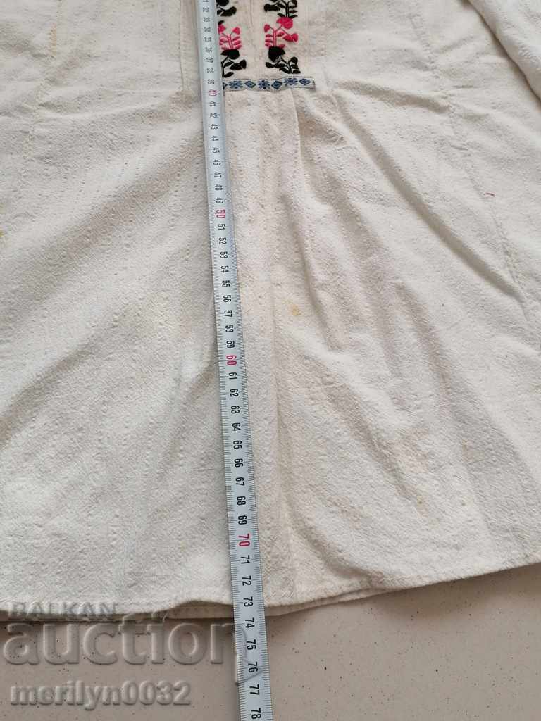 Delivery of Men's shirt with embroidery from the chaiz costume dress apron Delivery of Men's shirt with embroidery from the chaiz costume dress apron