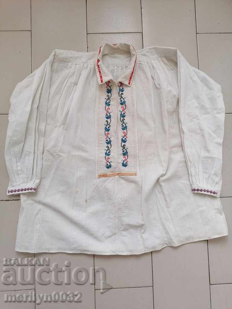 Ανδρικό πουκάμισο με κεντήματα από την ποδιά φορεσιά chaiz