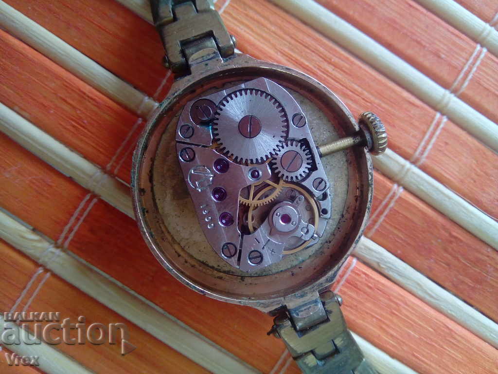 Δημοπρασία Επιχρυσωμένο ρολόι LUCH /LUCH