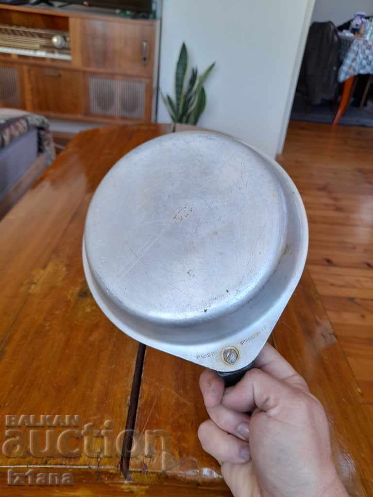 Old aluminum scrambled pan, pan - 5 Old aluminum scrambled pan, pan - 5