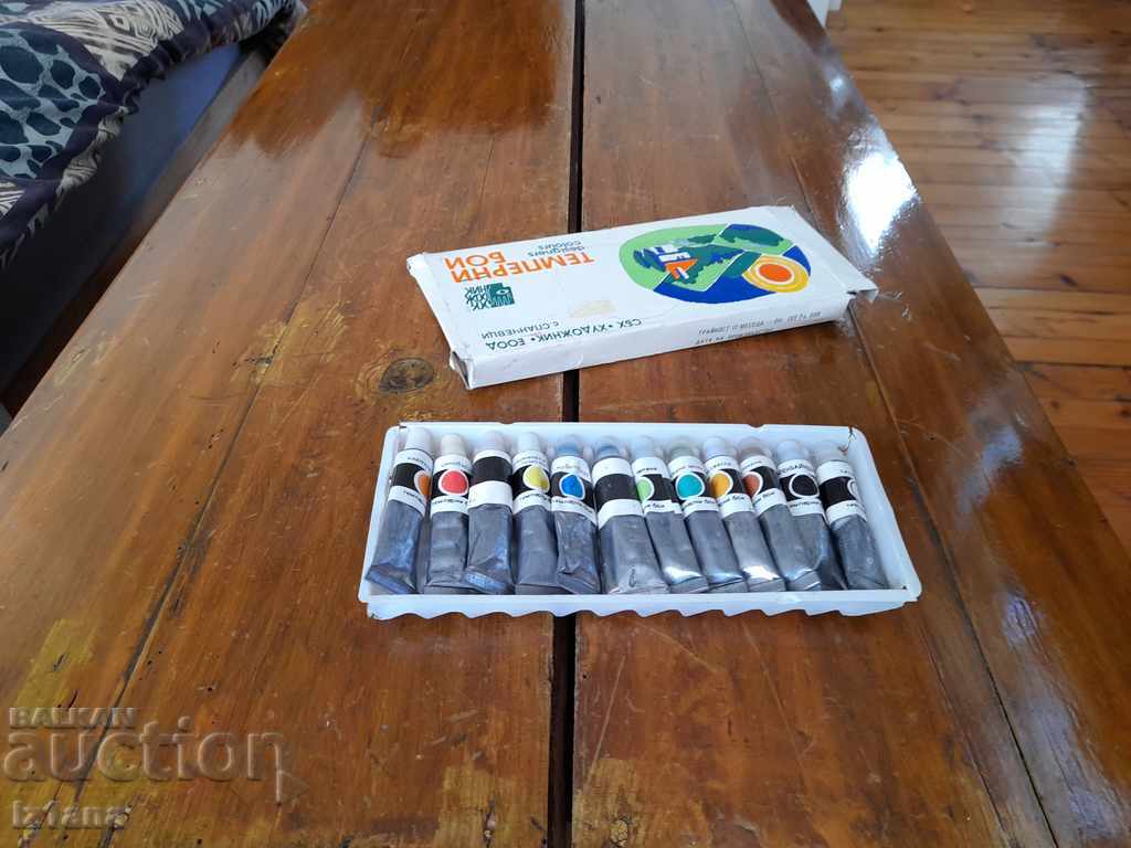 Auction Old tempera paints, paints Auction Old tempera paints, paints