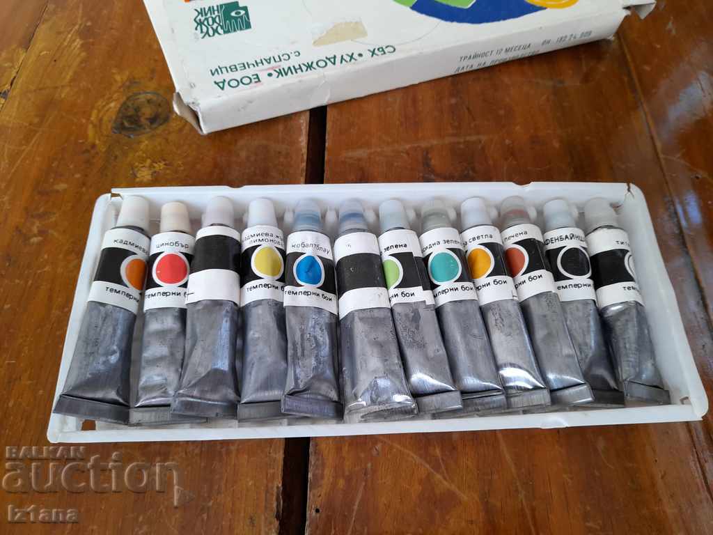 Delivery of Old tempera paints, paints Delivery of Old tempera paints, paints