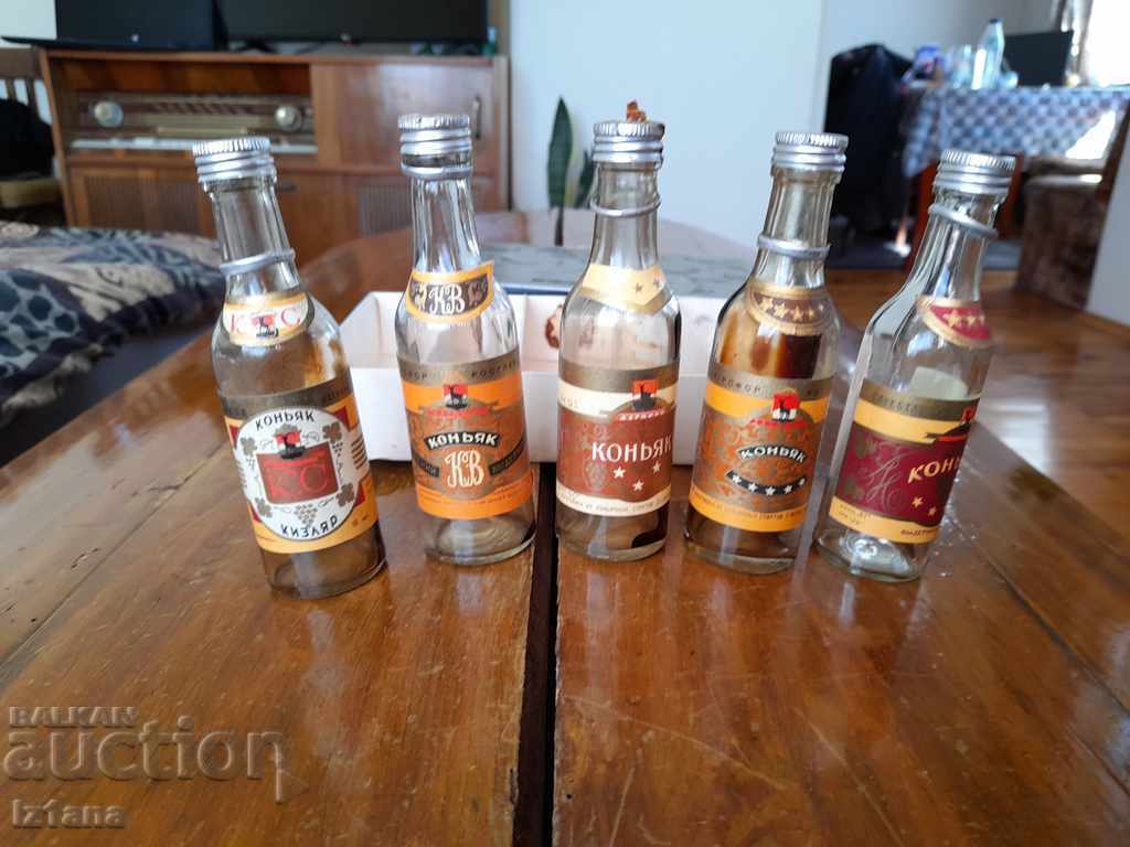 Auction  Old bottles, bottles of Cognac