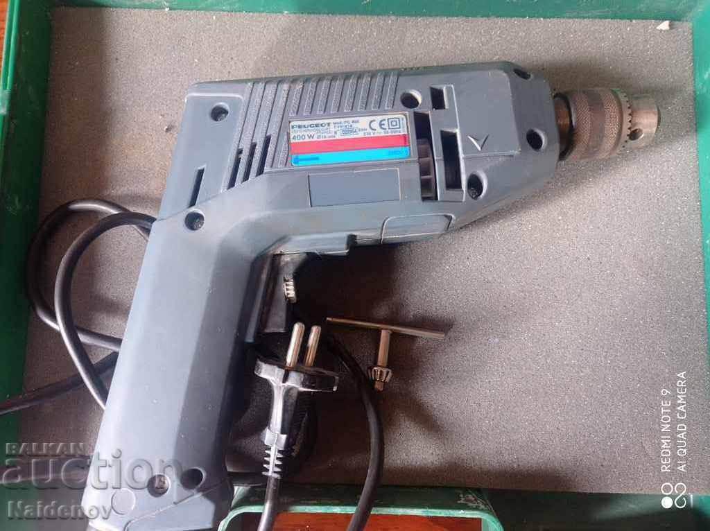 Licitație Mașină de găurit Peuceot Peugeot Veche Originală