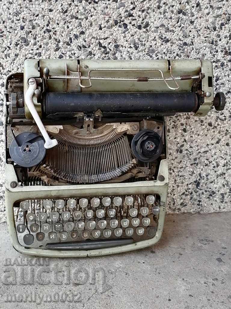 Auction Old typewriter Auction Old typewriter