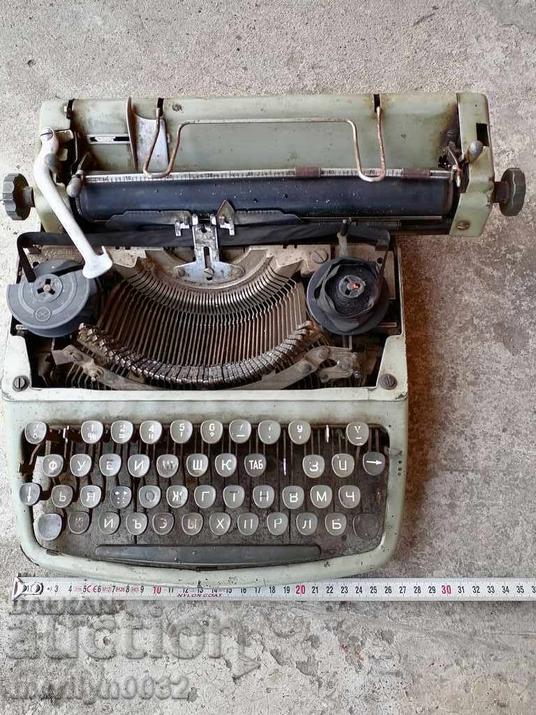 Old typewriter - 5 Old typewriter - 5